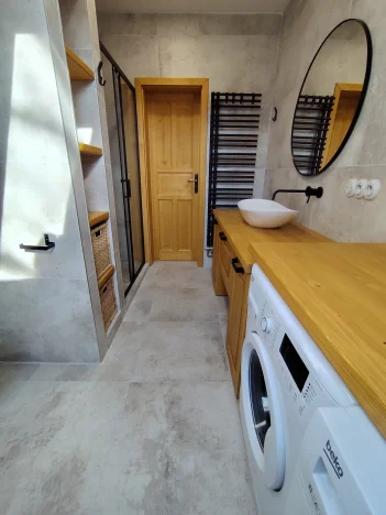 66d5ff5cda375642970551.jpg